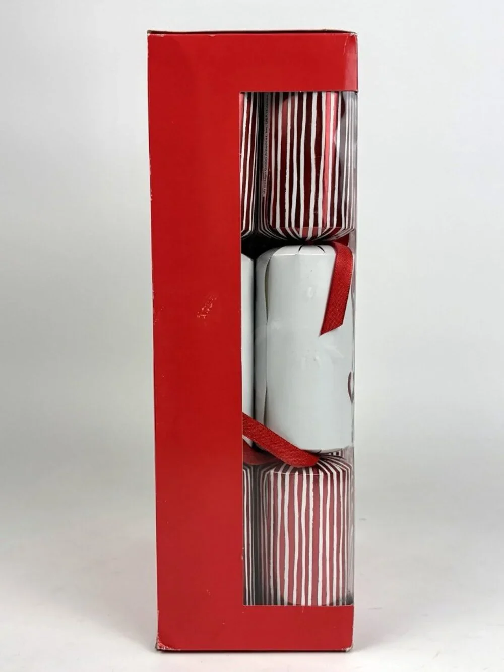 Tom Smith Christmas Box of 8 Party Crackers Red White Stripe Candy Cane Joy